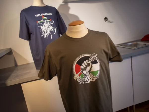 T-shirt "Résistance et Espoir" – Image 2